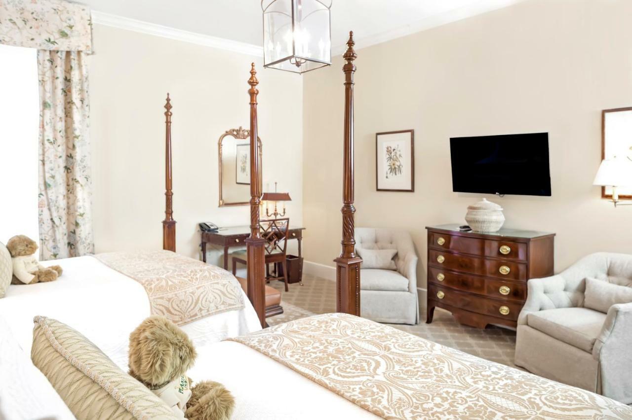 Inn Planters -